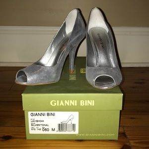 Gianni Bini silver heels
